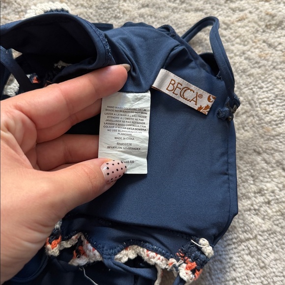 NWOT BECCA Rebecca Virtue Medina Cold-Shoulder Split-tab Bikini Swimsuit‎ Small - Picture 9 of 9